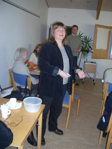 Helene säljer lotter